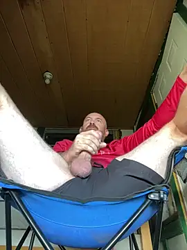 Snapshot of 32XRedBeard chatting on 10-25-25, 12:56 32XRedBeard online show from 10-25-25, 12:56