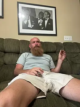Snapshot of 32XRedBeard chatting on 05-27-26, 10:07 32XRedBeard online show from 05-27-26, 10:07