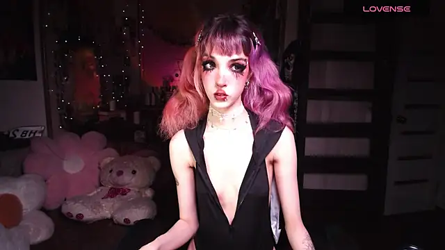 Snapshot of Ink__pleasure chatting on 05-06-26, 10:48 Ink pleasure online show from 05-06-26, 10:48
