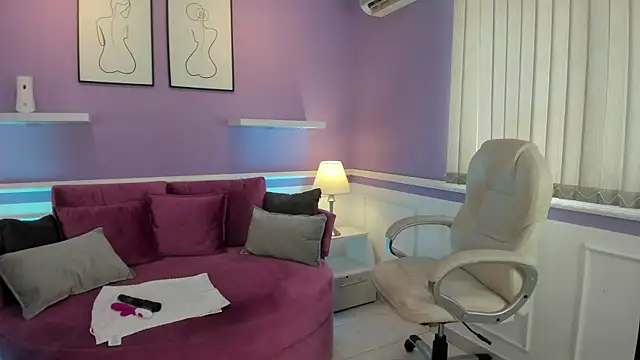 Snapshot of Emma_Walkerr_ chatting on 01-29-25, 07:11 Emma Walkerr online show from 01-29-25, 07:11