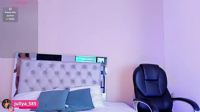 Jullya x online show from 01-30-25, 12:06