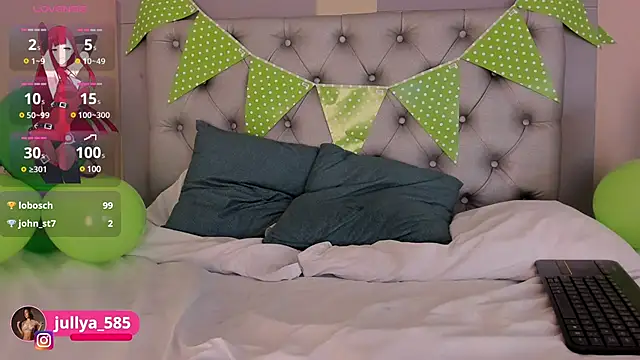 Jullya x online show from 03-18-25, 02:59