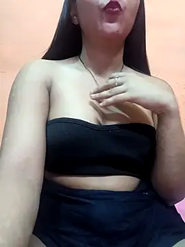 Snapshot of Eisha_20s chatting on 03-20-25, 11:45 Eisha 20s online show from 03-20-25, 11:45