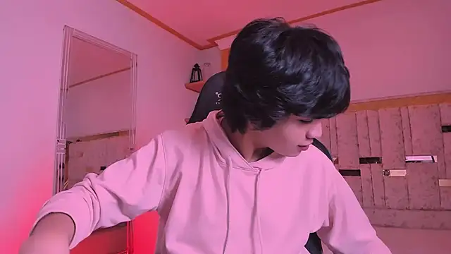 AllanYong18 online show from 03-16-25, 09:05