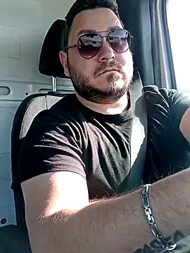 Snapshot of BogdanAlan chatting on 03-10-26, 12:43 BogdanAlan online show from 03-10-26, 12:43