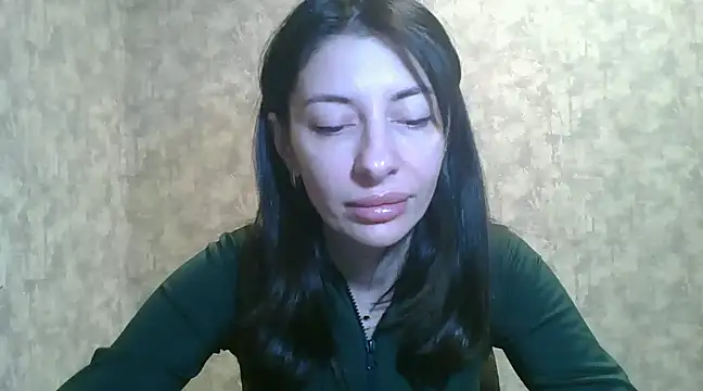 LissaBlossom online show from 01-19-25, 05:37