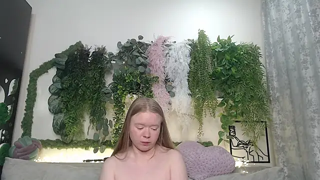 Snapshot of scyrim2 chatting on 02-26-25, 02:14 scyrim2 online show from 02-26-25, 02:14