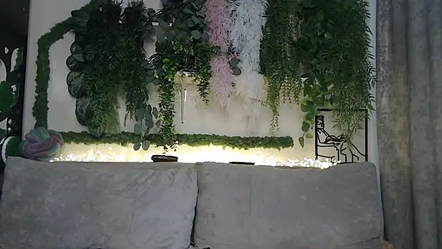 Snapshot of scyrim2 chatting on 02-27-25, 07:12 scyrim2 online show from 02-27-25, 07:12