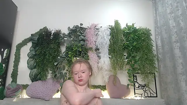 Snapshot of scyrim2 chatting on 03-16-25, 07:04 scyrim2 online show from 03-16-25, 07:04