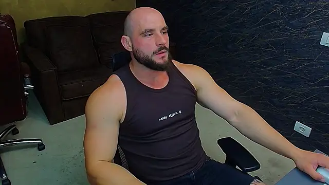 Snapshot of AdamJamesonn chatting on 06-26-26, 05:12 AdamJamesonn online show from 06-26-26, 05:12