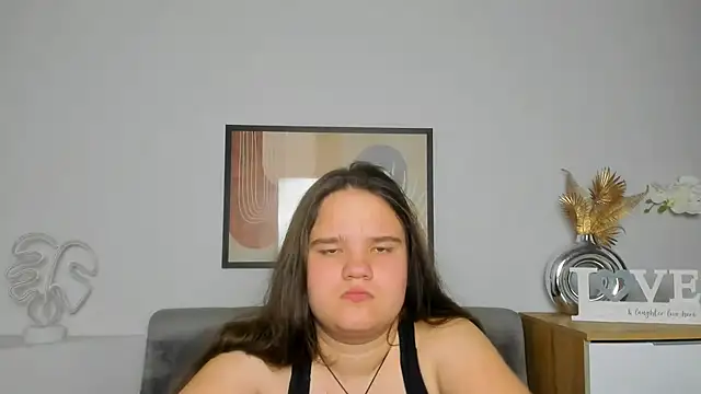 Snapshot of AdeleCruz chatting on 03-17-25, 01:39 AdeleCruz online show from 03-17-25, 01:39