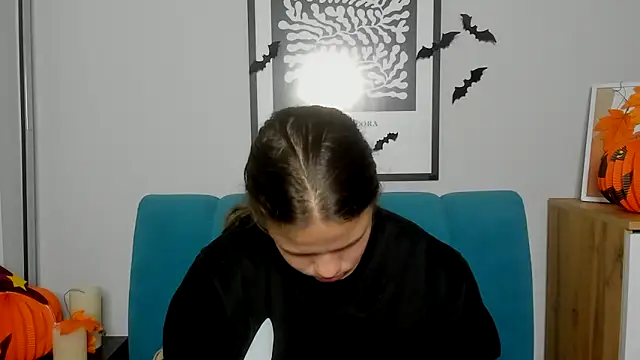 AdeleCruz online show from 11-02-25, 08:06