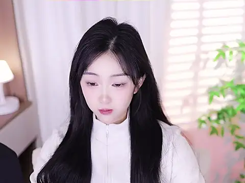 Snapshot of Muzi-sing chatting on 02-15-25, 09:49 Muzi-sing online show from 02-15-25, 09:49
