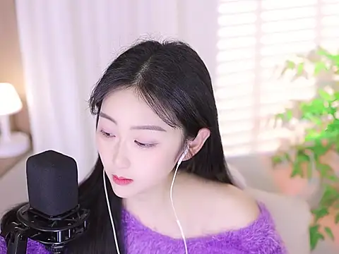 Snapshot of Muzi-sing chatting on 03-09-25, 12:09 Muzi-sing online show from 03-09-25, 12:09