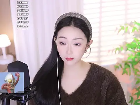 Snapshot of Muzi-sing chatting on 03-11-25, 09:45 Muzi-sing online show from 03-11-25, 09:45