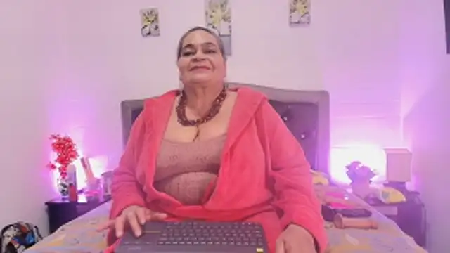 VickyBoobss online show from 04-21-26, 08:55