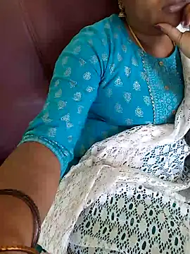 Snapshot of kanikasree chatting on 01-28-25, 07:32 kanikasree online show from 01-28-25, 07:32