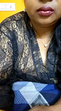 Snapshot of kanikasree chatting on 03-10-25, 10:13 kanikasree online show from 03-10-25, 10:13