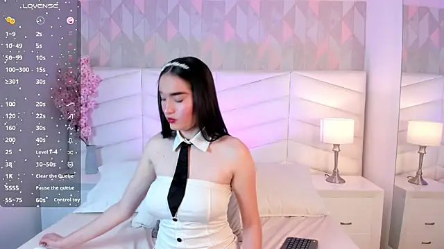 chelsea bolton  online show from 03-07-25, 11:40