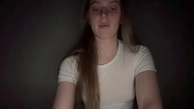 Snapshot of Ella-82 chatting on 02-24-25, 02:51 Ella-82 online show from 02-24-25, 02:51