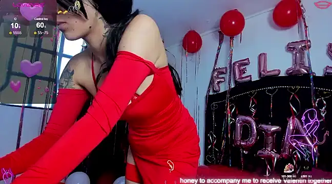 Snapshot of Cleo_Hott chatting on 02-13-25, 09:38 Cleo Hott online show from 02-13-25, 09:38