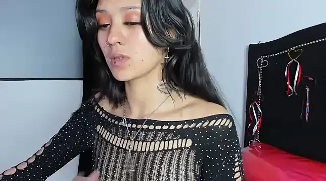 Snapshot of Cleo_Hott chatting on 02-20-25, 06:17 Cleo Hott online show from 02-20-25, 06:17