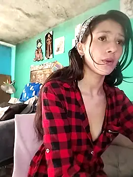 Snapshot of Cleo_Hott chatting on 11-04-25, 01:10 Cleo Hott online show from 11-04-25, 01:10