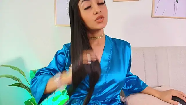 Snapshot of trissha_xk1 chatting on 02-18-25, 03:43 trissha xk1 online show from 02-18-25, 03:43