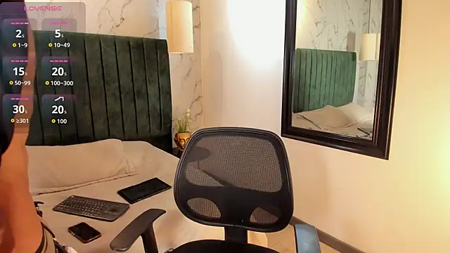 tim  fox online show from 09-29-25, 12:10