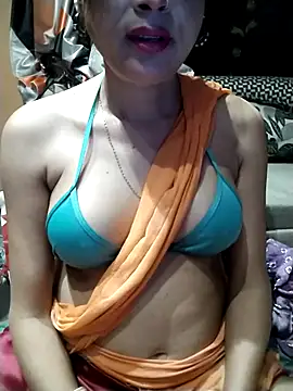 Snapshot of SANA-LEONI chatting on 03-02-25, 04:32 SANA-LEONI online show from 03-02-25, 04:32