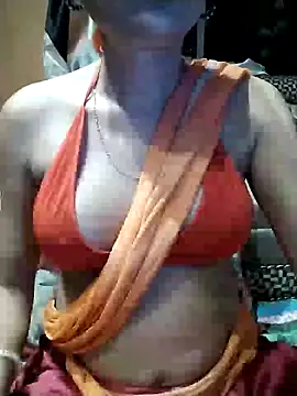 Snapshot of SANA-LEONI chatting on 03-03-25, 02:37 SANA-LEONI online show from 03-03-25, 02:37
