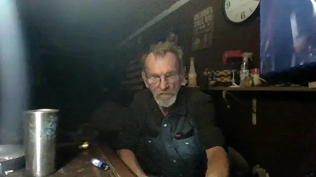Snapshot of Aldick68 chatting on 04-29-26, 07:23 Aldick68 online show from 04-29-26, 07:23