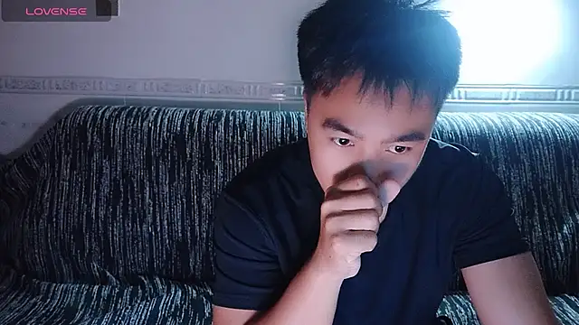                     88 online show from 11-08-25, 04:51