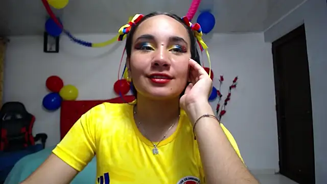 Maylin horny19 online show from 06-18-26, 04:35