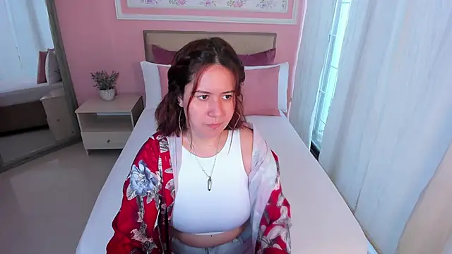 zoes milee online show from 03-18-25, 11:30