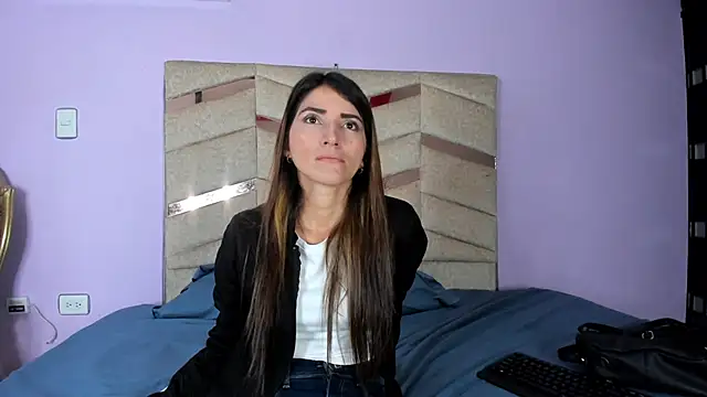 Snapshot of RubiSharqui_ chatting on 02-06-25, 12:16 RubiSharqui online show from 02-06-25, 12:16