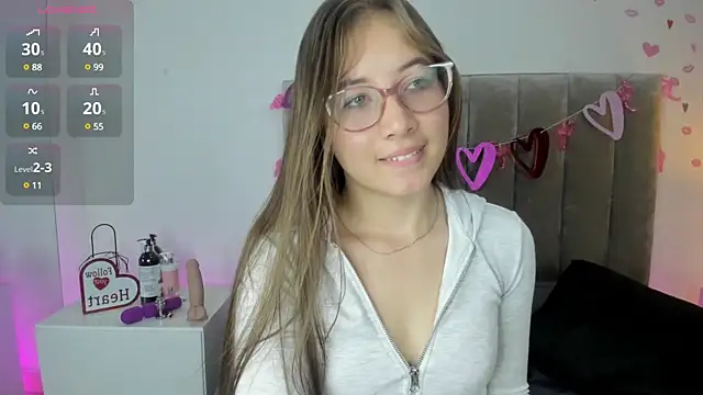 Dahlia Rousse online show from 02-26-25, 08:33