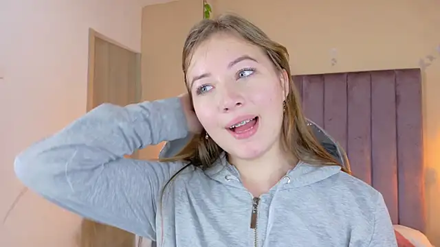 Dahlia Rousse online show from 04-04-26, 06:55