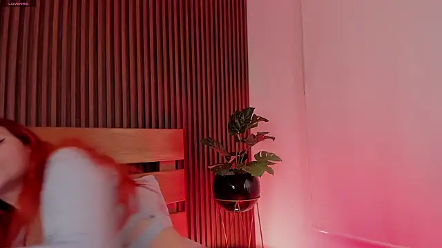 alliss ginger  online show from 04-04-26, 07:44