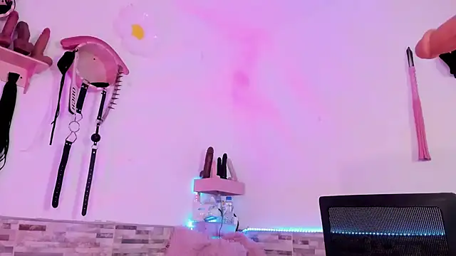 Snapshot of amyswallow7 chatting on 02-03-26, 06:40 amyswallow7 online show from 02-03-26, 06:40