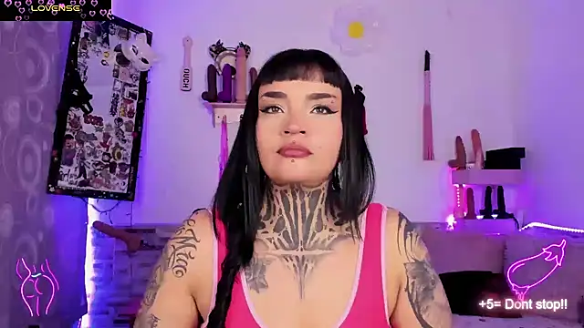 Snapshot of amyswallow7 chatting on 03-31-26, 12:34 amyswallow7 online show from 03-31-26, 12:34