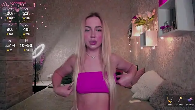 Mika Rayy online show from 11-14-25, 09:57