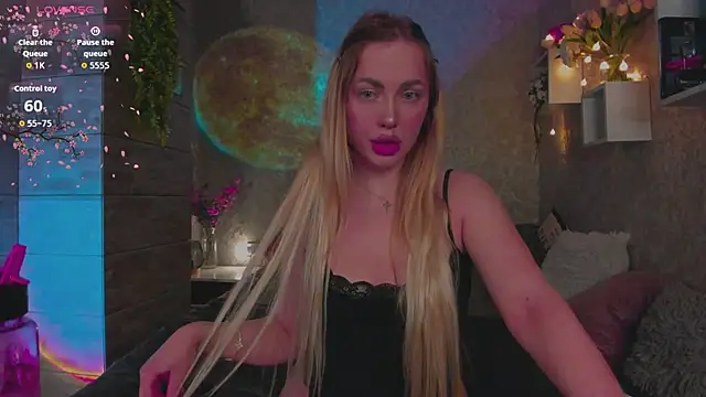 Mika Rayy online show from 06-04-26, 07:42
