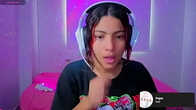 Lovelyamyy online show from 12-13-25, 10:15