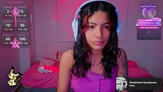 Lovelyamyy online show from 12-16-25, 07:57