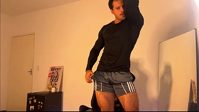 Lucasfit24 online show from 06-25-26, 01:05