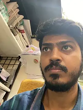 Snapshot of cute_modell chatting on 01-15-25, 07:37 cute modell online show from 01-15-25, 07:37