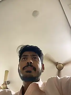 Snapshot of cute_modell chatting on 02-01-25, 04:11 cute modell online show from 02-01-25, 04:11