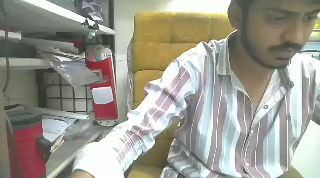 Snapshot of cute_modell chatting on 02-25-25, 11:19 cute modell online show from 02-25-25, 11:19