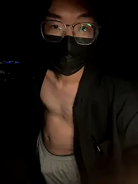 Snapshot of yfx468 chatting on 10-29-25, 04:42 yfx468 online show from 10-29-25, 04:42